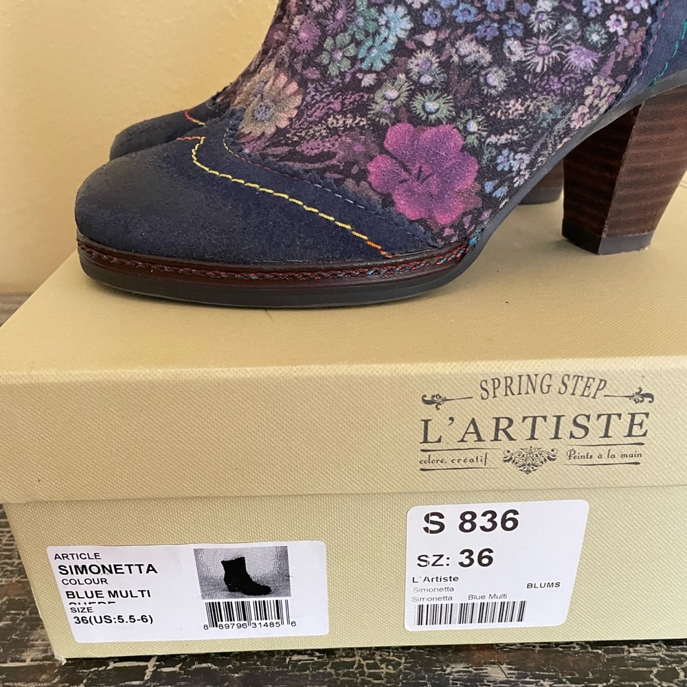 L’Artiste Blue Purple Floral Print Suede Heeled Boot Flannel Lined EU 36 US 6 - Picture 11 of 12